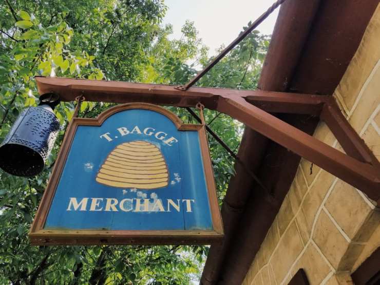 2018-09-08 05.27.05 1.jpg