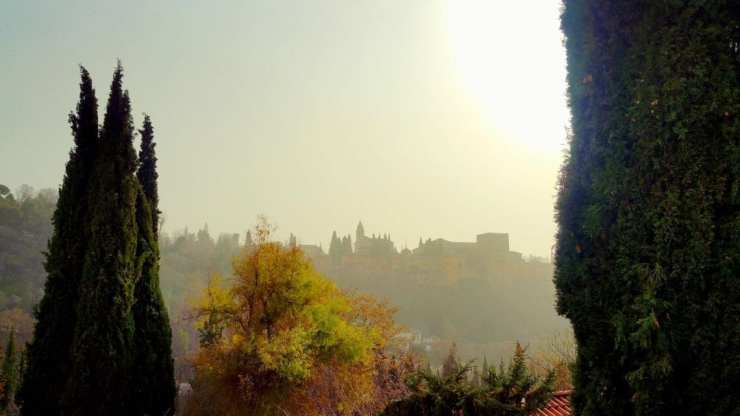 Alhambra from El Sacromonte.jpg